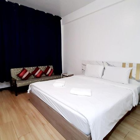 City Plaza Nana Hotel Bangkok Exterior foto