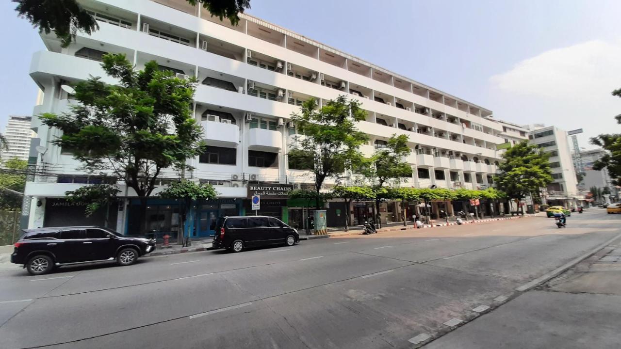 City Plaza Nana Hotel Bangkok Exterior foto