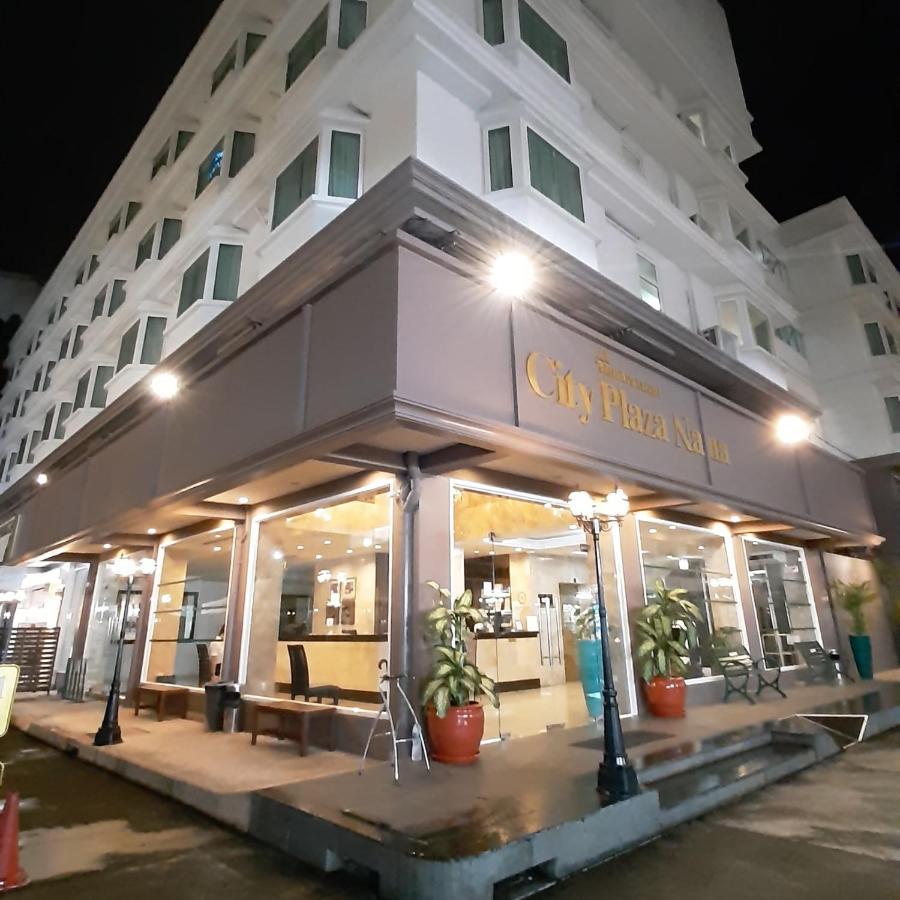 City Plaza Nana Hotel Bangkok Exterior foto